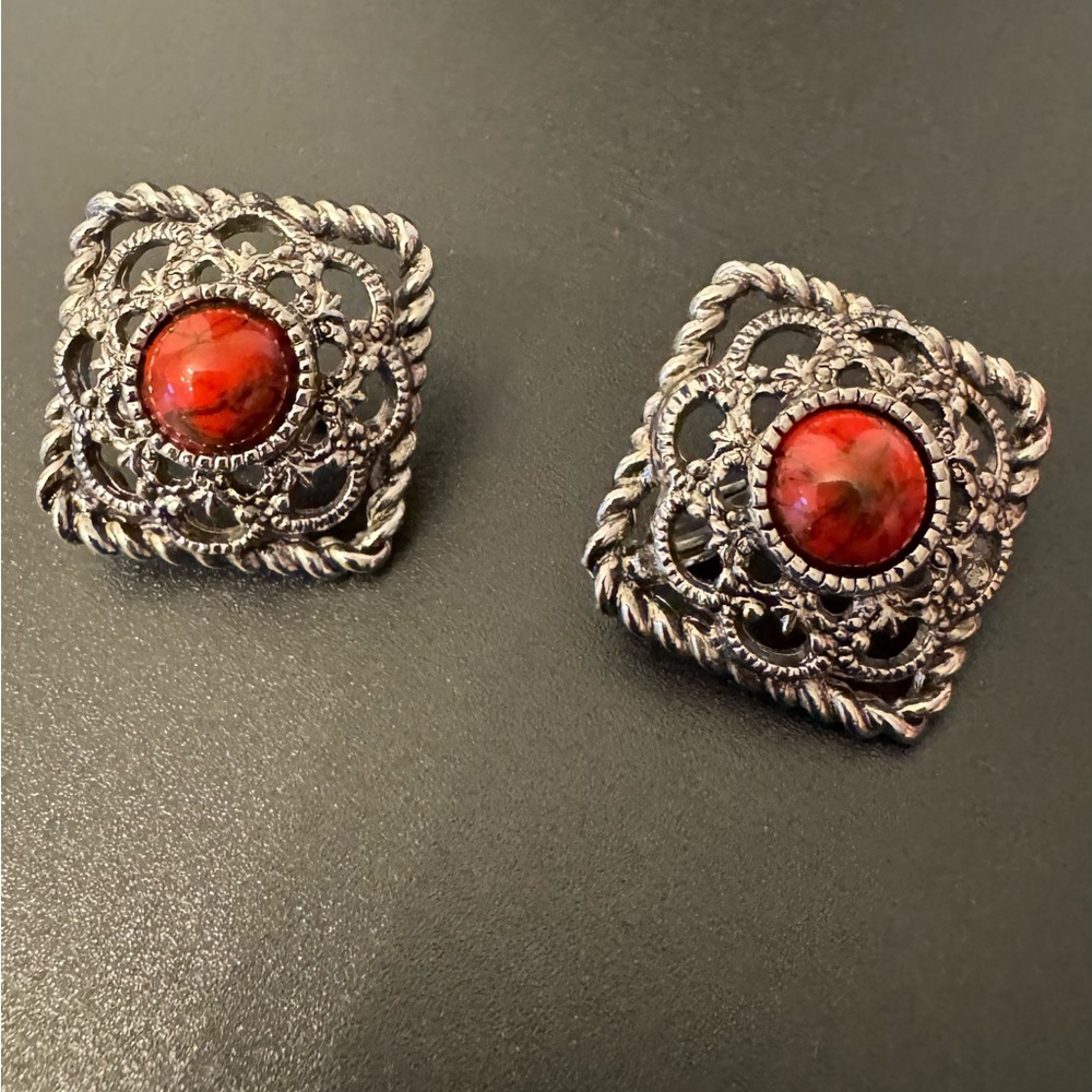 Vintage Sarah Coventry Inca Fire Brooch Earring Set Red Cabochon in Silver 1970s - Picture 6 of 9
